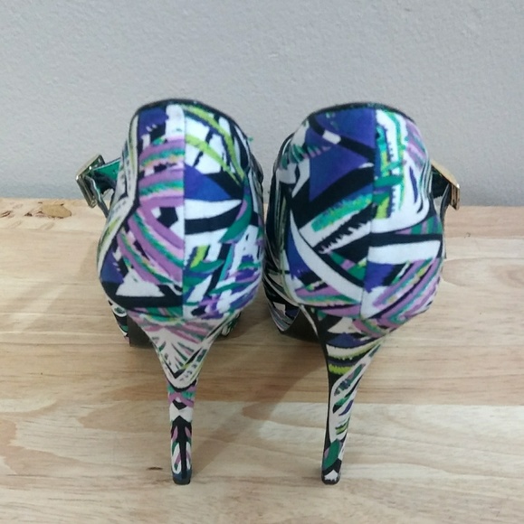 Alba High Heel Platform Shoe - Picture 2 of 4